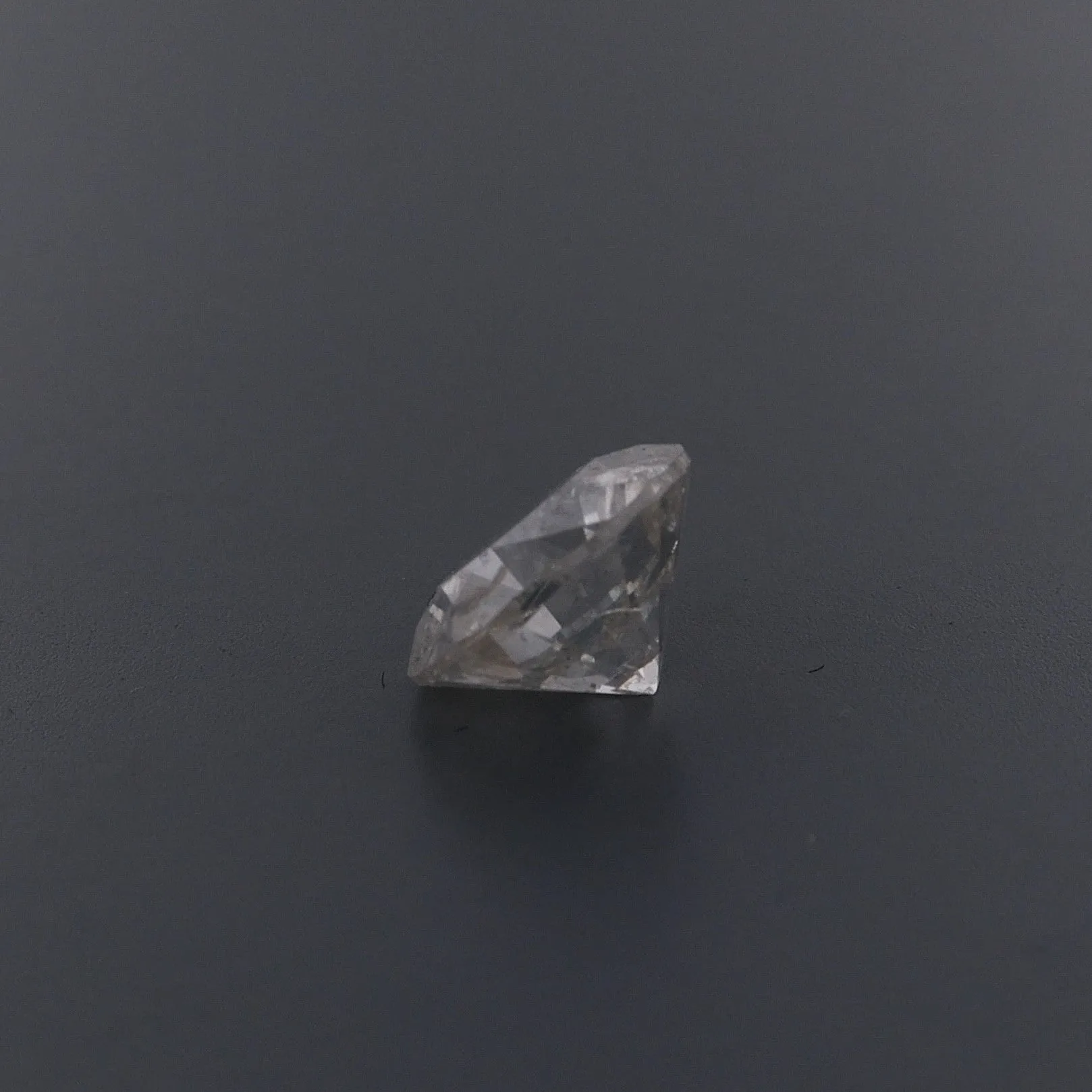 Round 2.50ct JI2 Chipped Culet